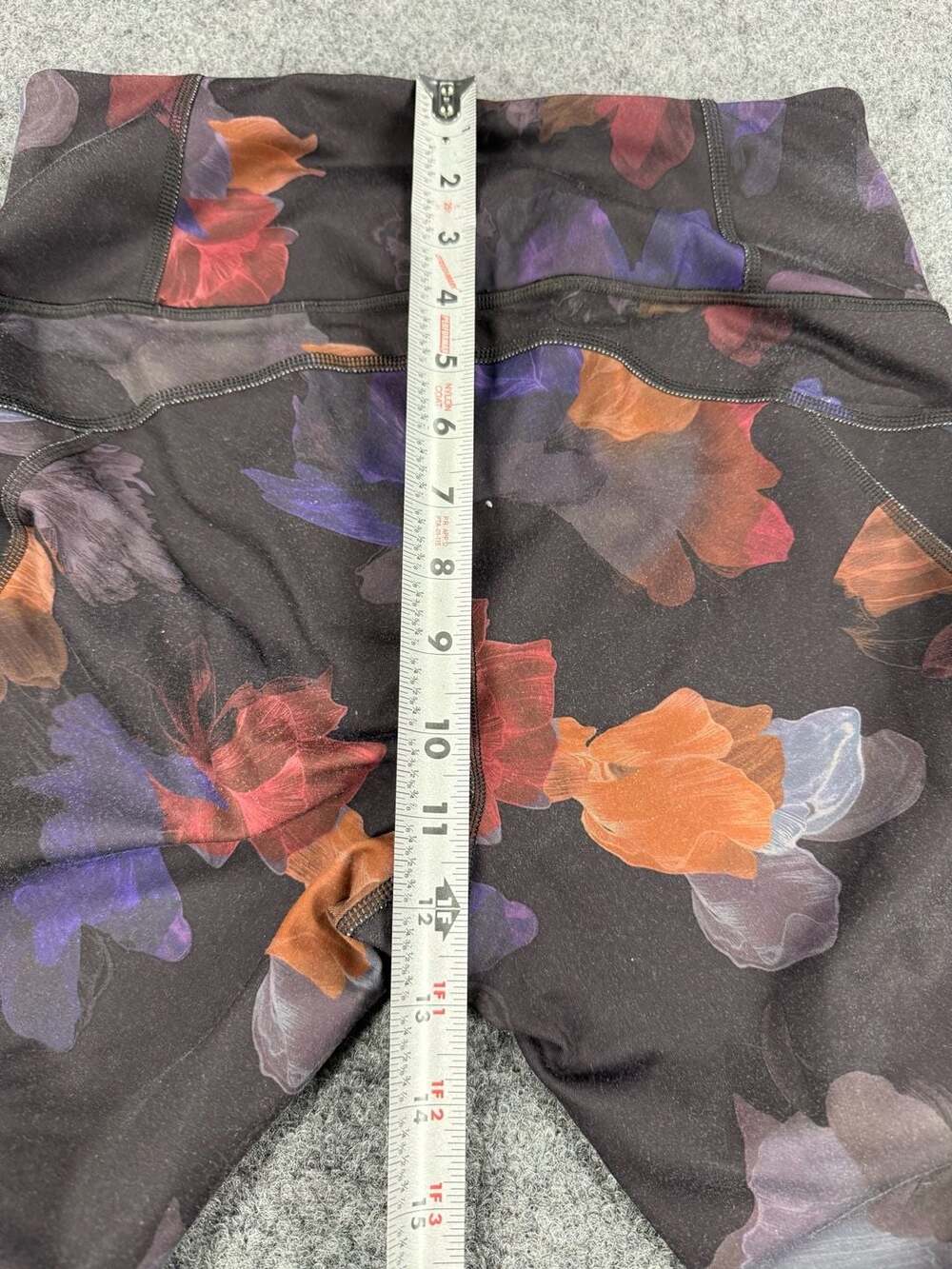Athleta Rainier Printed Tight Leggings Floral Pattern with Zipper Pockets - Picture 7 of 10